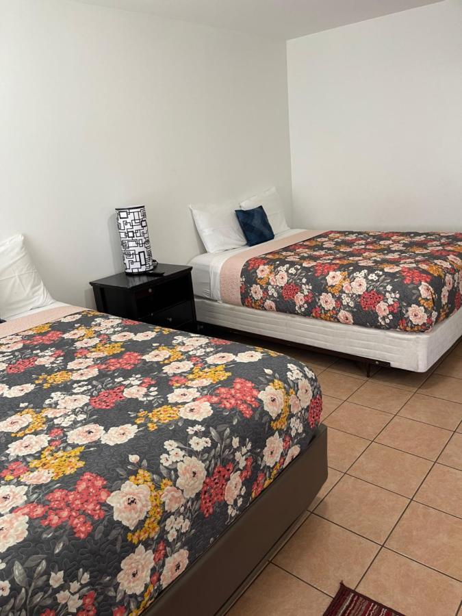 Safreen Hotel *